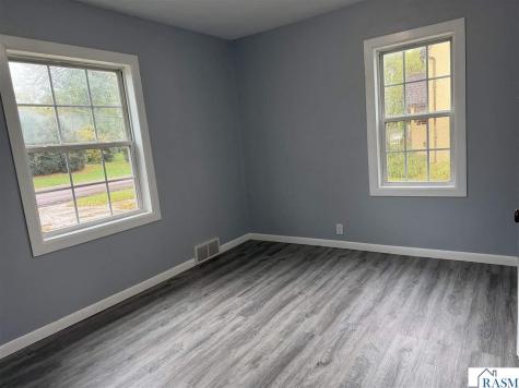 1116 N Armstrong Boulevard St. James MN 56081