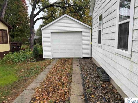1116 N Armstrong Boulevard St. James MN 56081