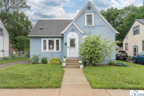 705 Wall Street North Mankato MN 56003