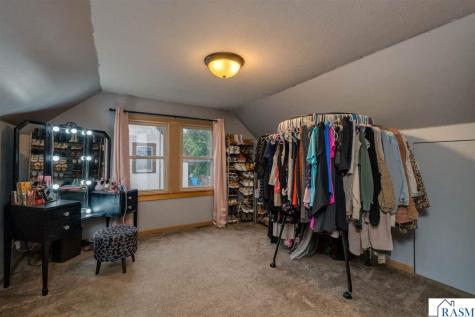 705 Wall Street North Mankato MN 56003