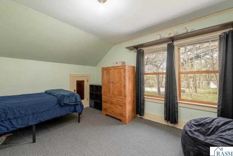 202 N Logan Street Lake Crystal MN 56055