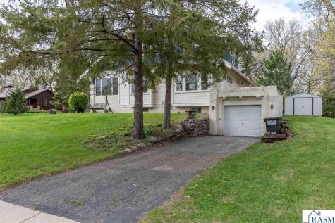 202 N Logan Street Lake Crystal MN 56055