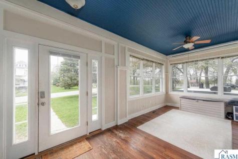 202 N Logan Street Lake Crystal MN 56055