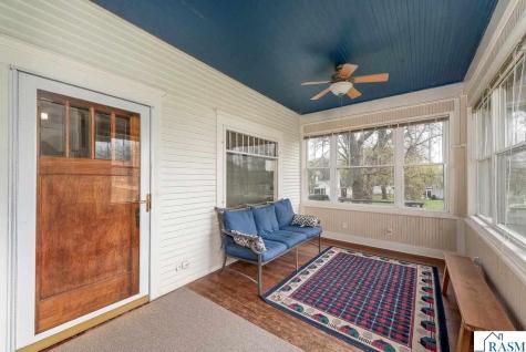 202 N Logan Street Lake Crystal MN 56055