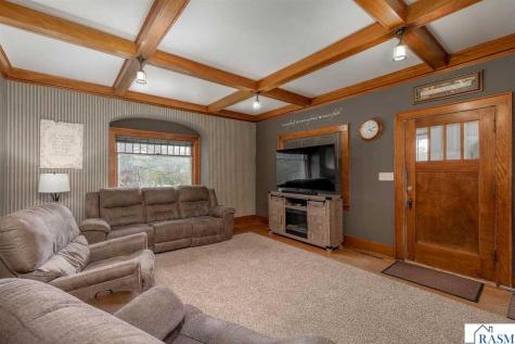 202 N Logan Street Lake Crystal MN 56055