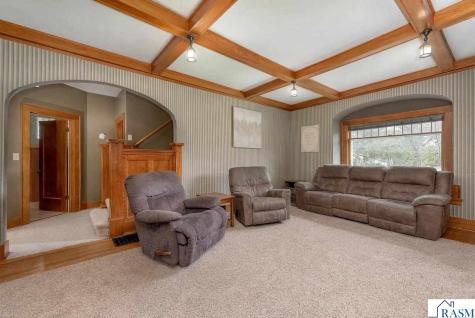 202 N Logan Street Lake Crystal MN 56055