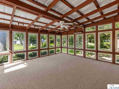 701 E Blue Earth Street Lake Crystal MN 56055
