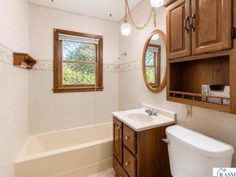 701 E Blue Earth Street Lake Crystal MN 56055