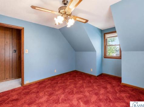 701 E Blue Earth Street Lake Crystal MN 56055