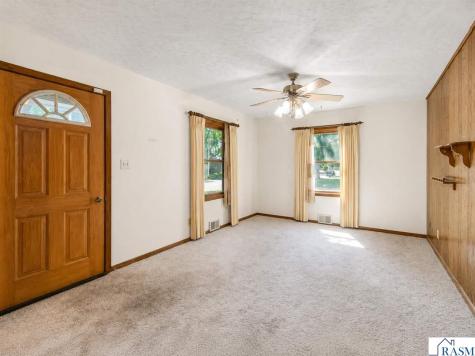 701 E Blue Earth Street Lake Crystal MN 56055
