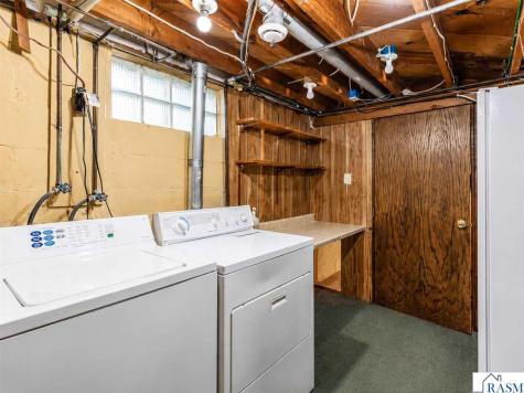 701 E Blue Earth Street Lake Crystal MN 56055