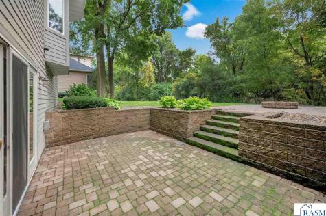 18 Newcastle Court North Mankato MN 56003