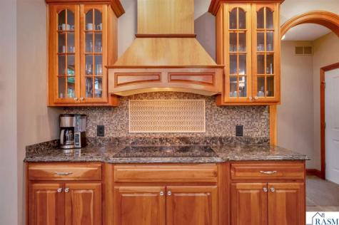 18 Newcastle Court North Mankato MN 56003