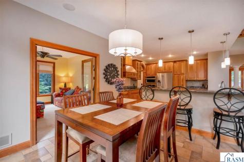 18 Newcastle Court North Mankato MN 56003