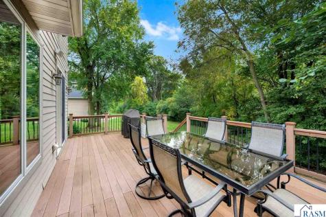 18 Newcastle Court North Mankato MN 56003