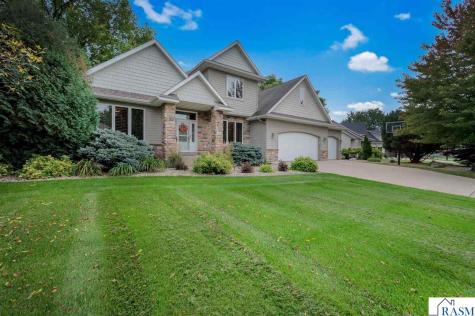 18 Newcastle Court North Mankato MN 56003