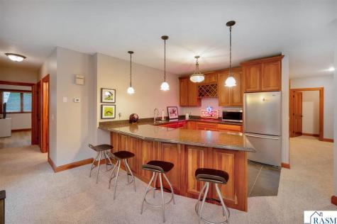 18 Newcastle Court North Mankato MN 56003