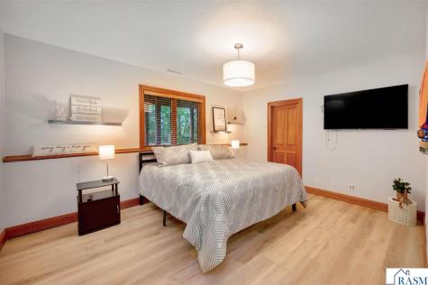 18 Newcastle Court North Mankato MN 56003