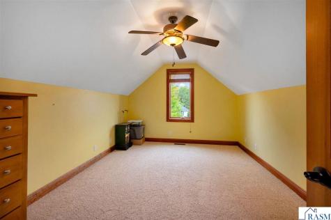 18 Newcastle Court North Mankato MN 56003