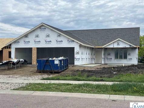 512 Torrey Pines Drive Mankato MN 56001