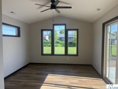 512 Torrey Pines Drive Mankato MN 56001