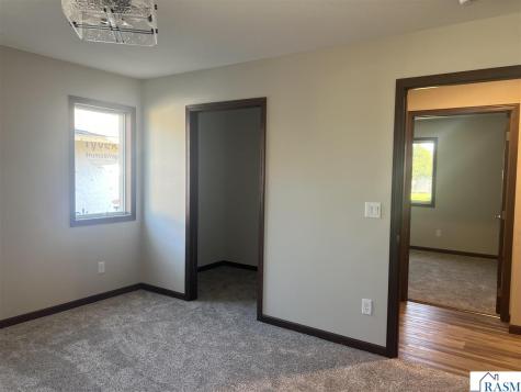 512 Torrey Pines Drive Mankato MN 56001