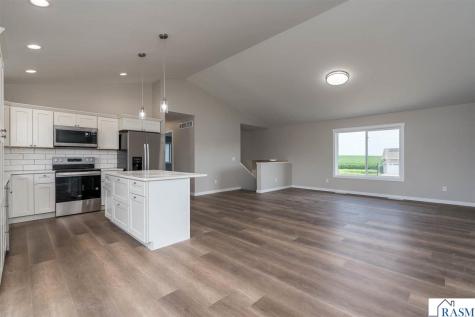123 Erin Court Nicollet MN 56074
