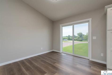 123 Erin Court Nicollet MN 56074