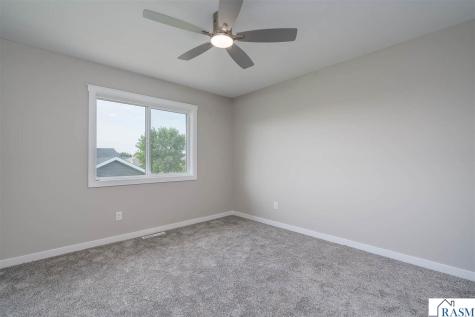 123 Erin Court Nicollet MN 56074