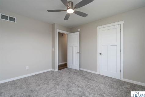 123 Erin Court Nicollet MN 56074