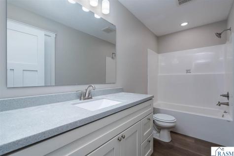 123 Erin Court Nicollet MN 56074