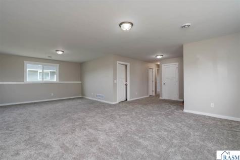 123 Erin Court Nicollet MN 56074
