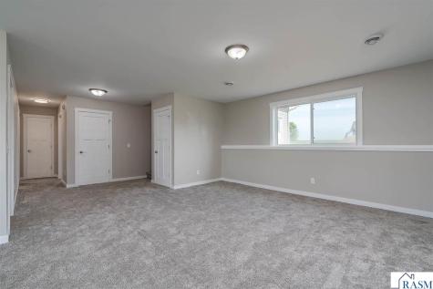 123 Erin Court Nicollet MN 56074