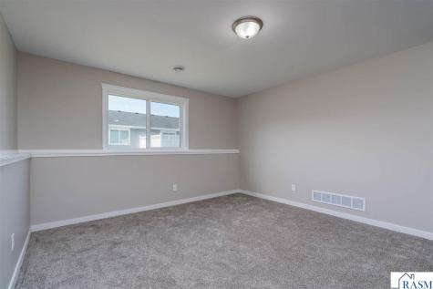 123 Erin Court Nicollet MN 56074