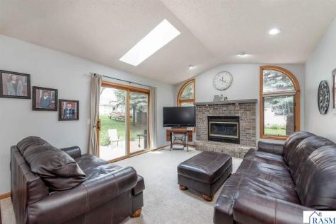 305 Chancery Lane Mankato MN 56001