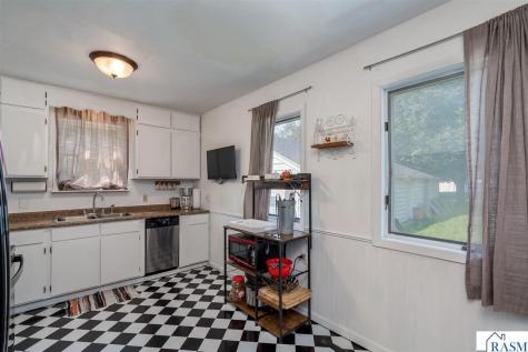 312 N 7th Street St. Peter MN 56082