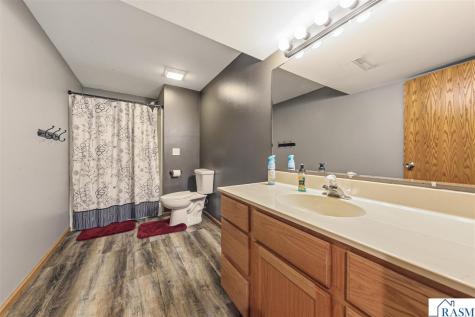 1526 Castle Drive North Mankato MN 56003