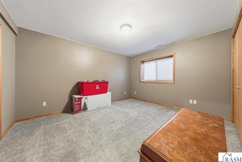 1526 Castle Drive North Mankato MN 56003