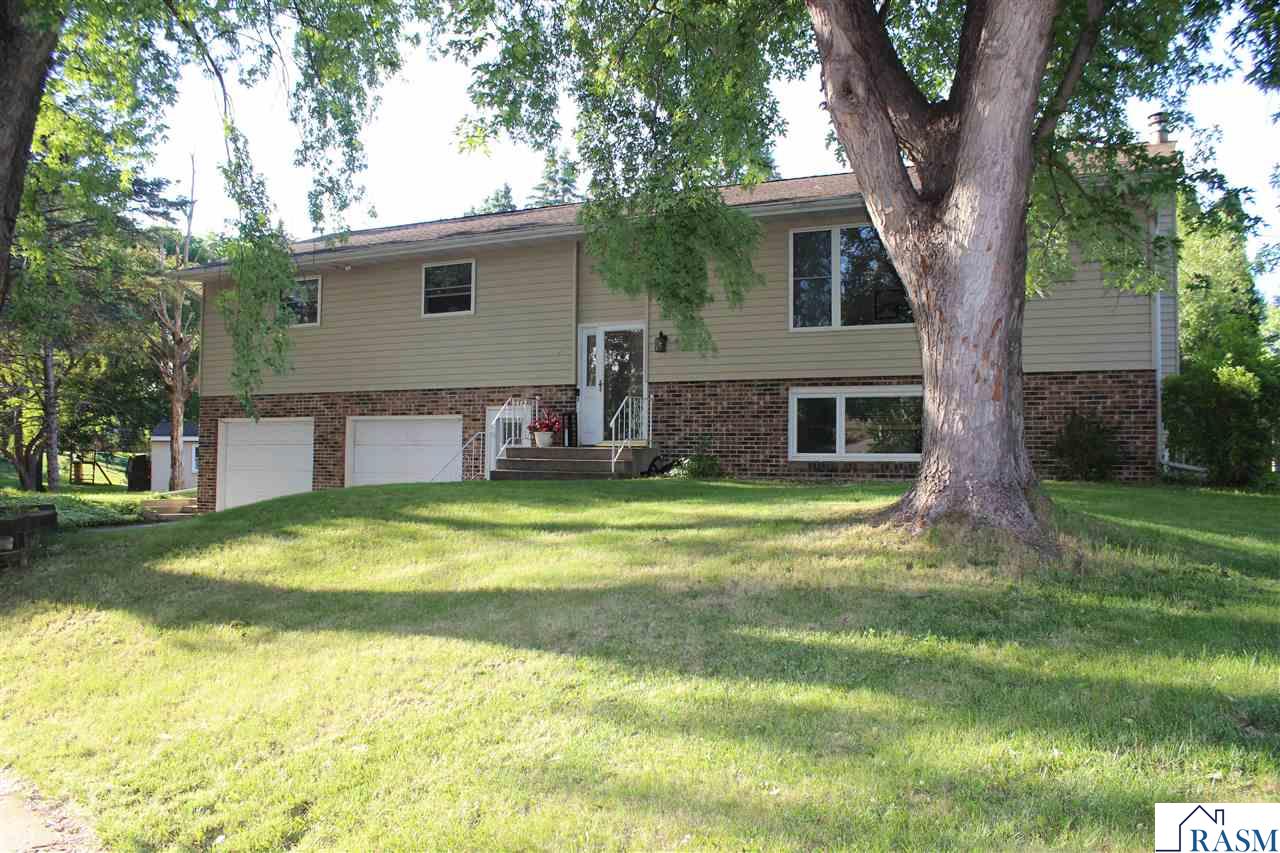 24 Lincoln Lane New Ulm MN 56073