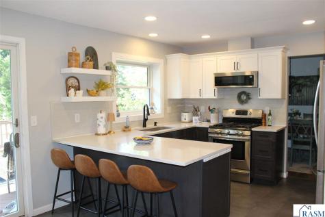 24 Lincoln Lane New Ulm MN 56073