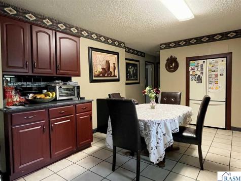 1113 S 2nd Avenue St. James MN 56081