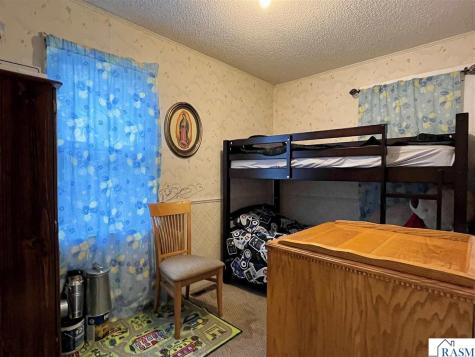 1113 S 2nd Avenue St. James MN 56081