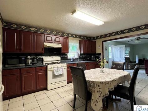 1113 S 2nd Avenue St. James MN 56081