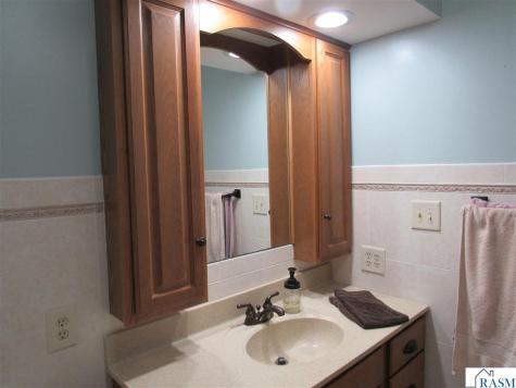 28 Linden Lane Blue Earth MN 56013