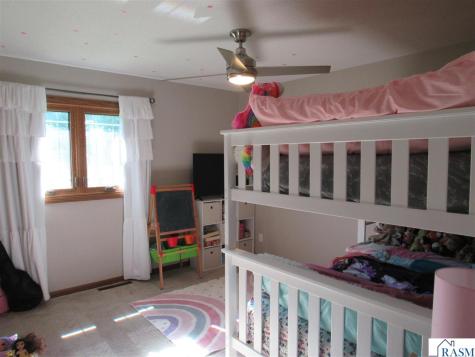 28 Linden Lane Blue Earth MN 56013