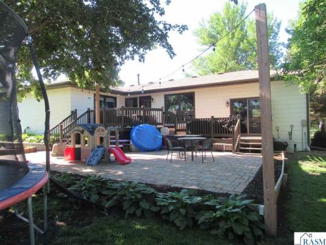 28 Linden Lane Blue Earth MN 56013