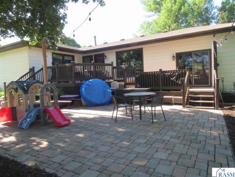 28 Linden Lane Blue Earth MN 56013