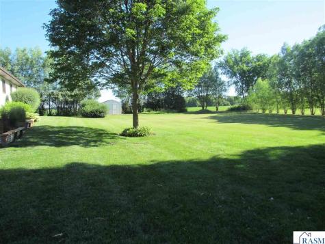 28 Linden Lane Blue Earth MN 56013