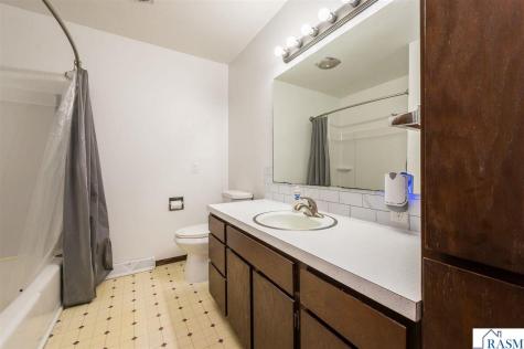 23265 445th Avenue Delavan MN 56023