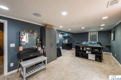23265 445th Avenue Delavan MN 56023